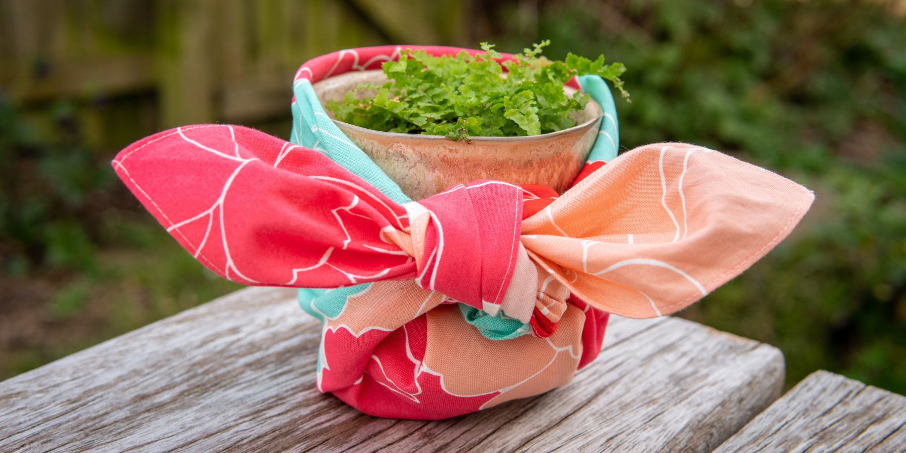 Furoshiki: The Stylish Eco Gift Wrapping Solution