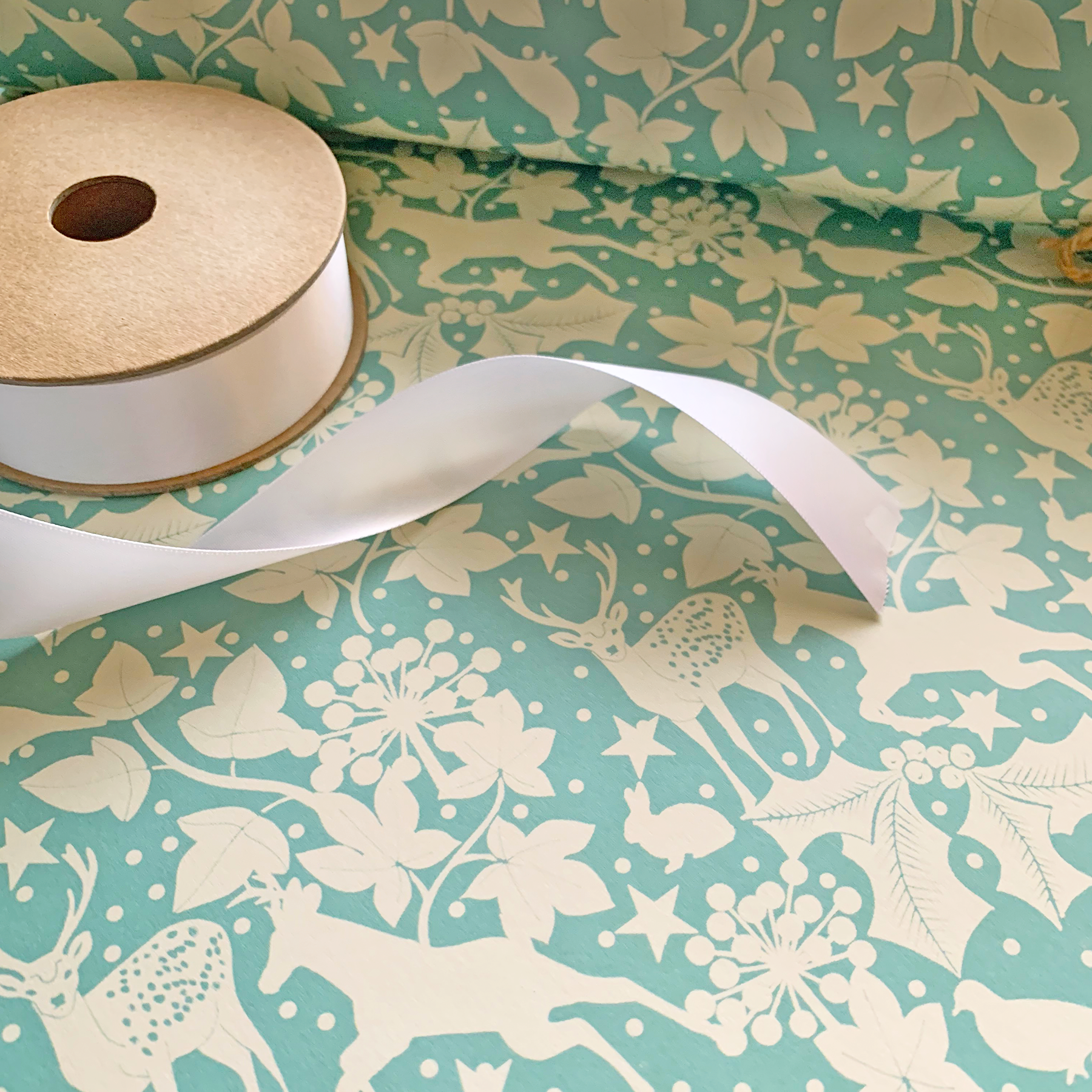 Recyclable Christmas Wrapping Paper - Winter Wonderland by Rewrapped - Pasoluna