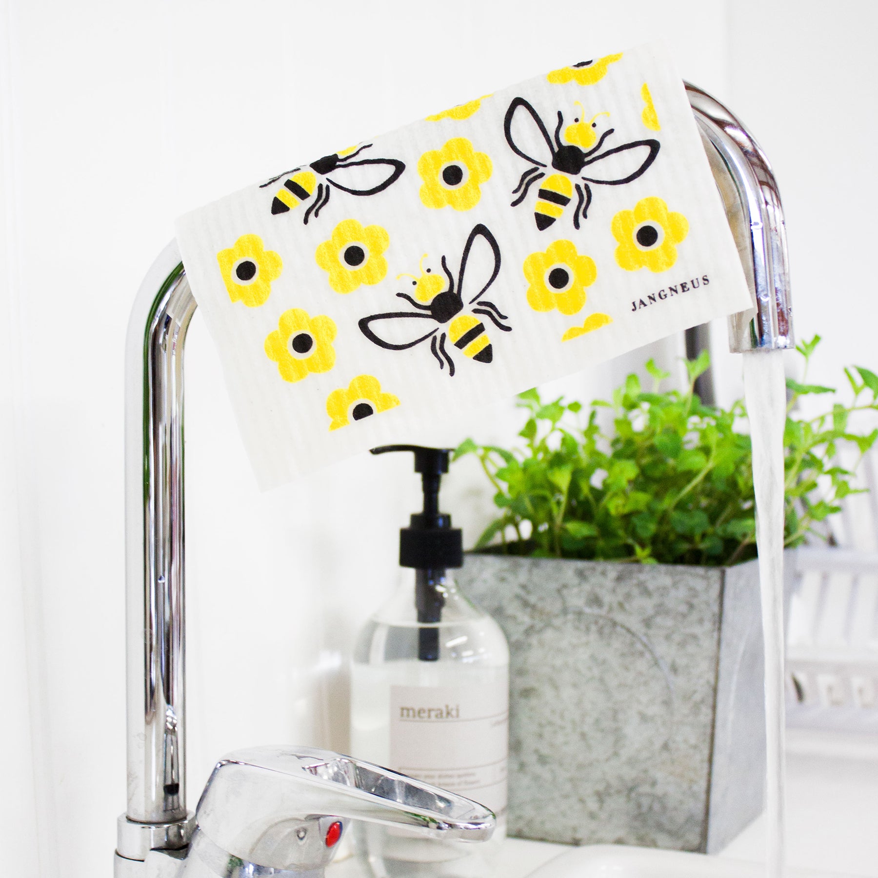 Compostable swedish dishcloth yellow bees pattern