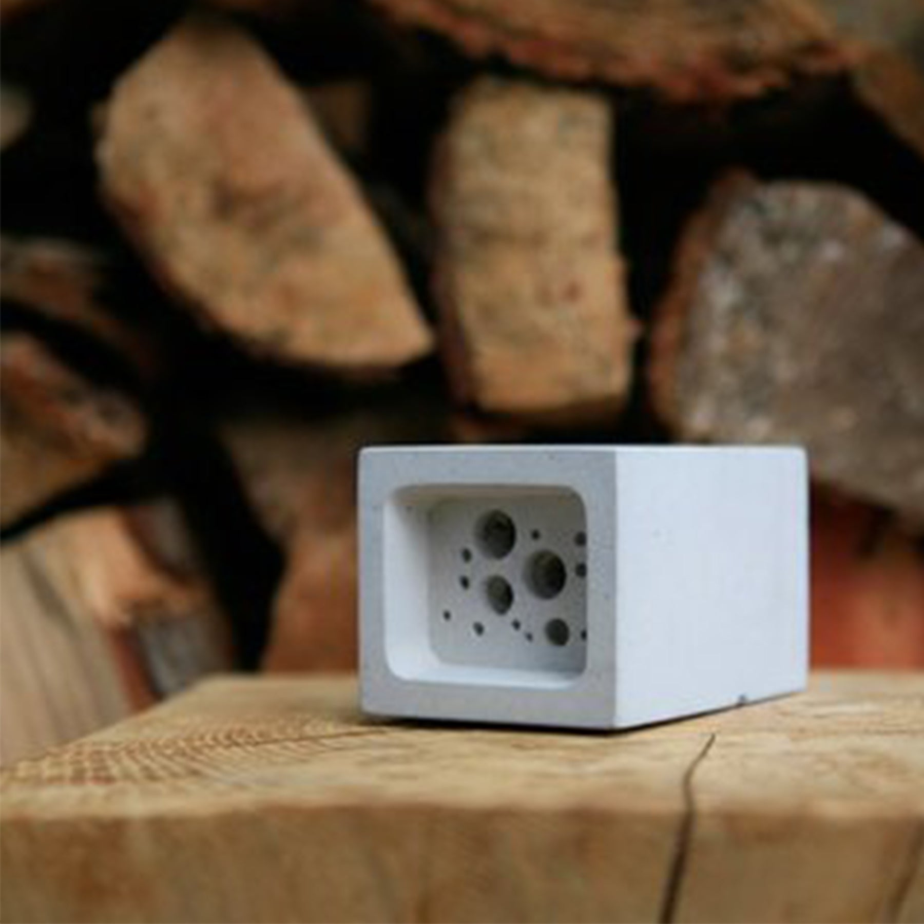 Small Bee Block - White by Green & Blue