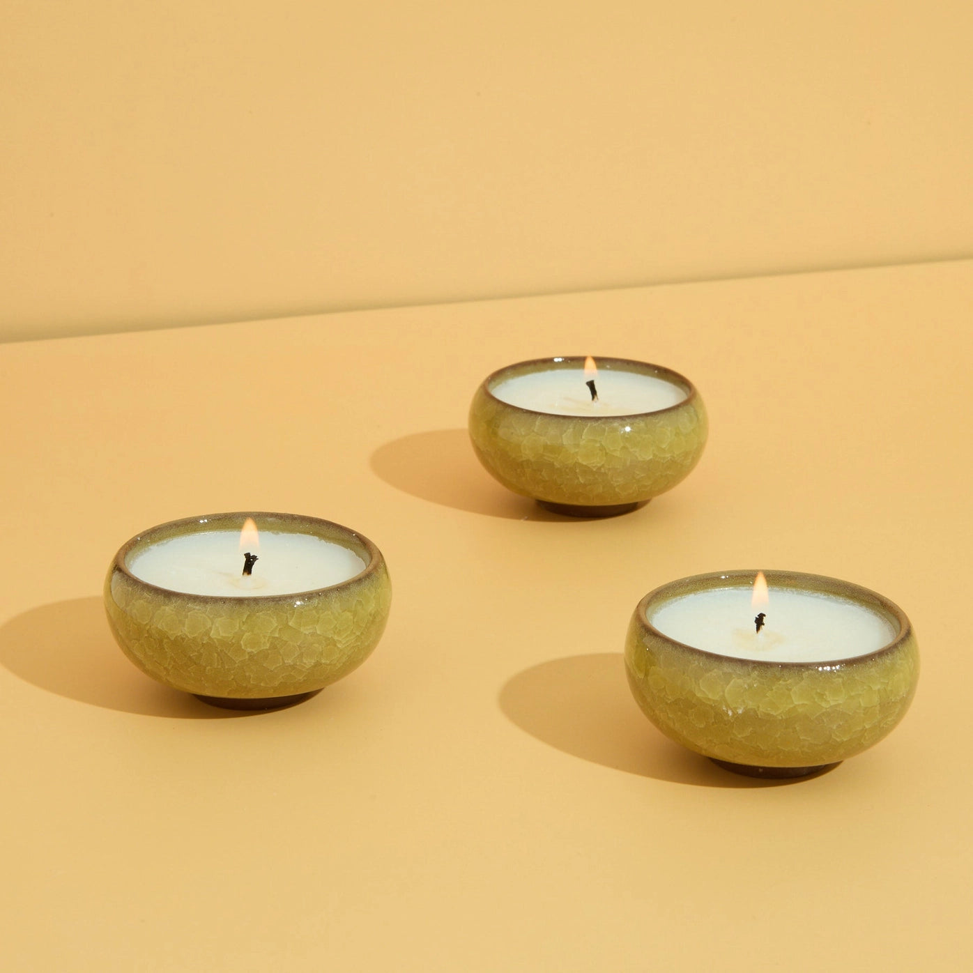 Set of 3 Lemon & Lavender Scented Tealights in Ceramic Tealight Holder